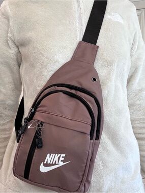 NWT Nike Sling Bag Backpack Carry On Shoulder School Bag Mauve Purple